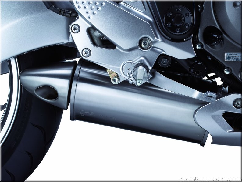 kawasaki-versys2007_33