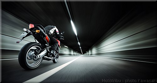 kawasaki-versys2007_02.jpg