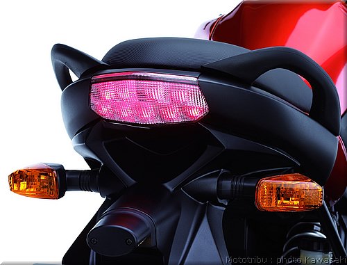 kawasaki-versys2007_20.jpg