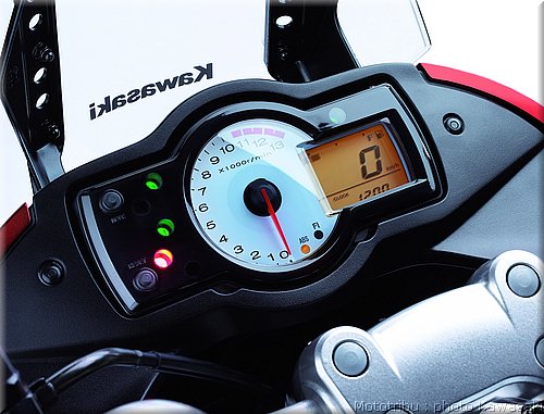 kawasaki-versys2007_24.jpg