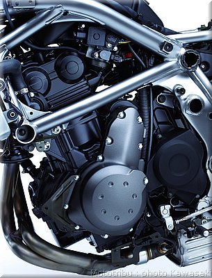 kawasaki-versys2007_30.jpg