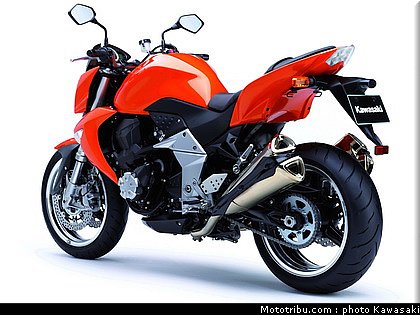 kawasaki_z1000_2007_020.jpg