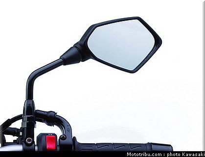 kawasaki_z1000_2007_023.jpg