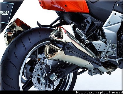 kawasaki_z1000_2007_034.jpg