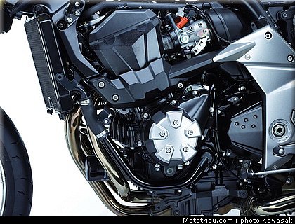 kawasaki_z1000_2007_038.jpg