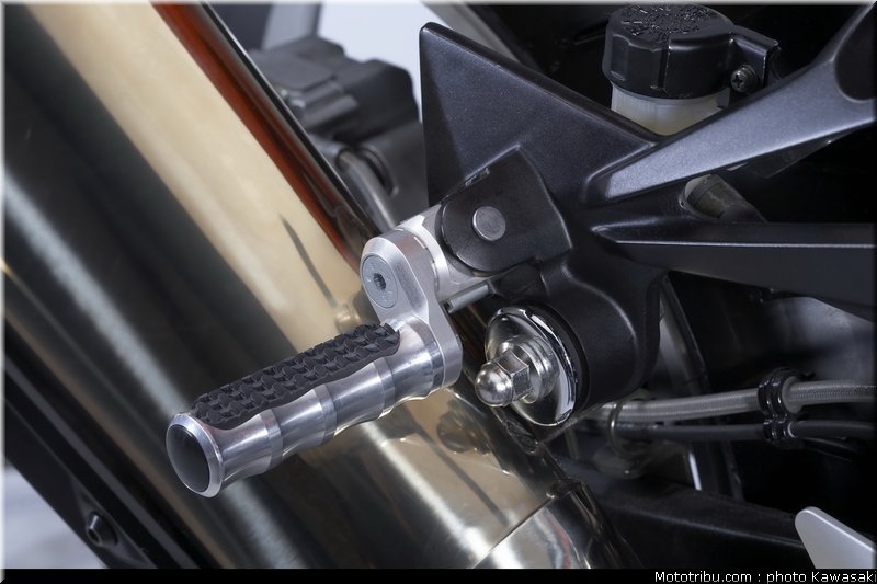 kawasaki_z1000_2007_038