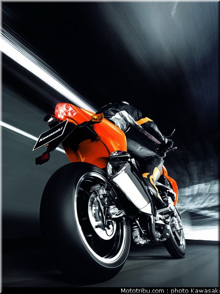 kawasaki_z1000_2007_039