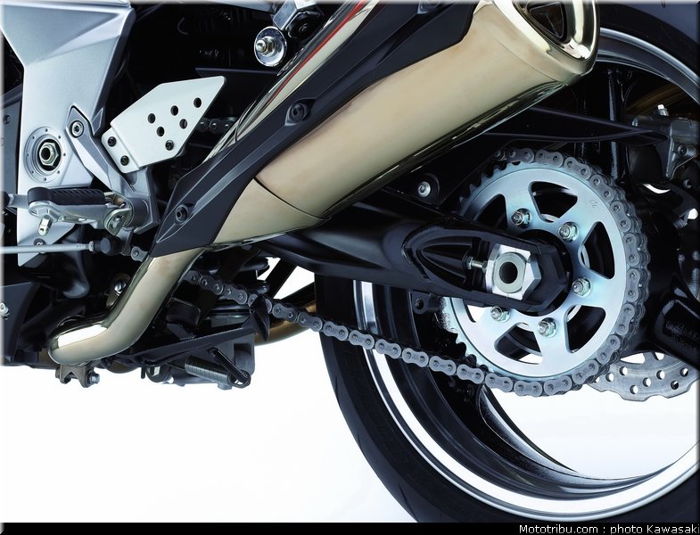 kawasaki_z1000_2007_043