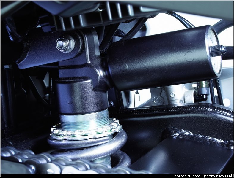 kawasaki_z1000_2007_053