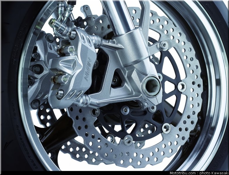 kawasaki_z1000_2007_058