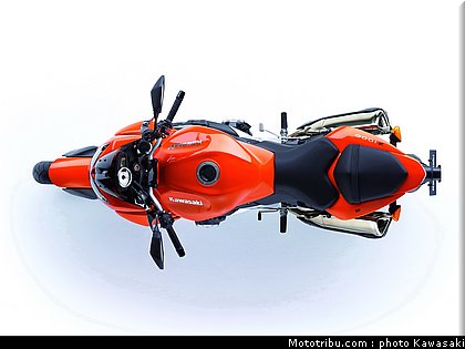 kawasaki_z1000_2007_015.jpg