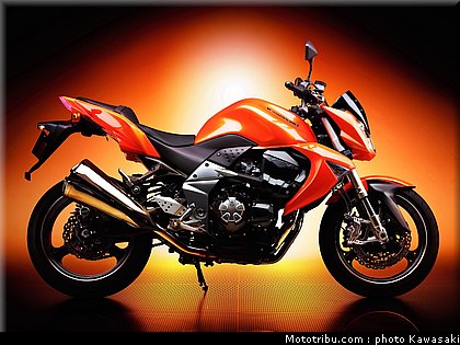 kawasaki_z1000_2007_040.jpg
