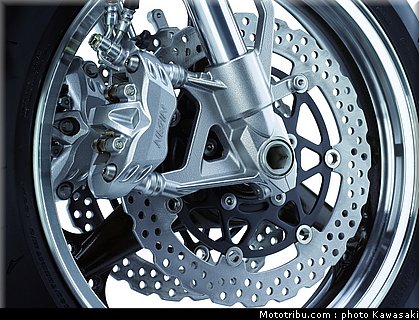 kawasaki_z1000_2007_058.jpg