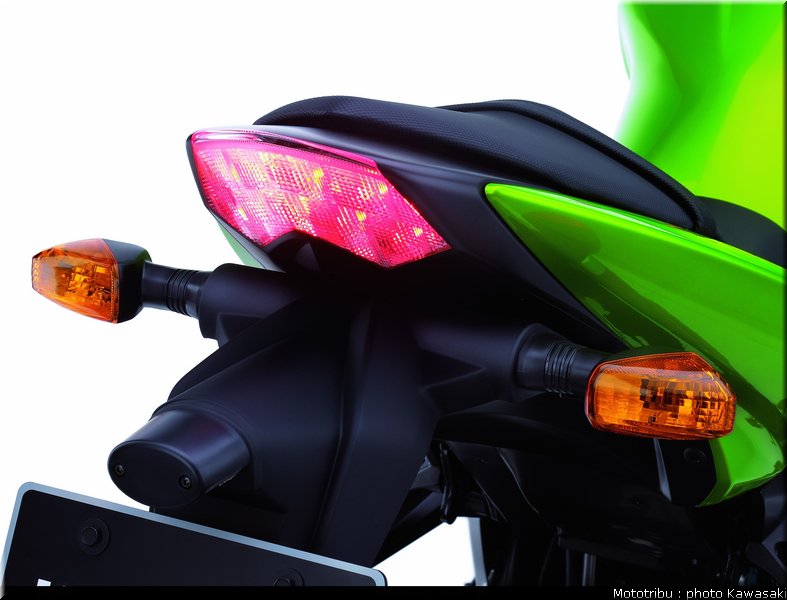 kawasaki_z750_2007_029