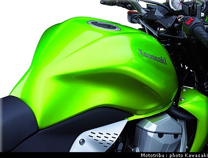 kawasaki_z750_2007_027.jpg