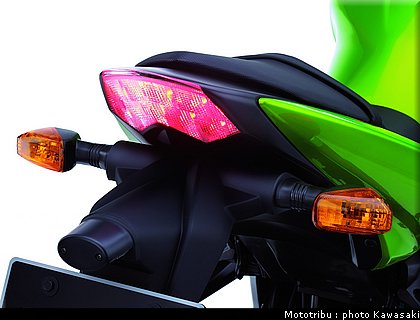 kawasaki_z750_2007_029.jpg
