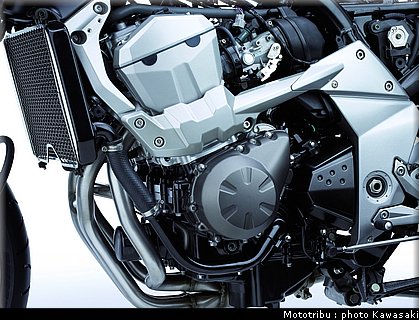 kawasaki_z750_2007_039.jpg