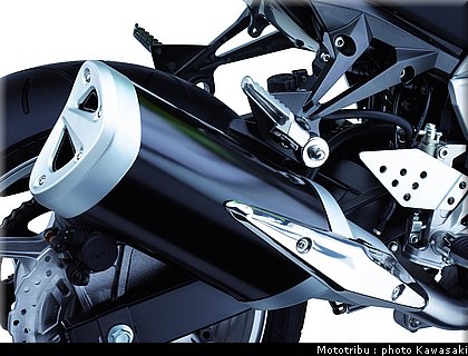 kawasaki_z750_2007_042.jpg