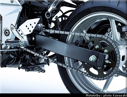 kawasaki_z750_2007_044.jpg