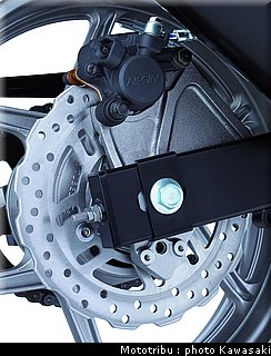 kawasaki_z750_2007_045.jpg