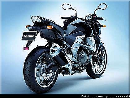 kawasaki_z750_2007_022.jpg