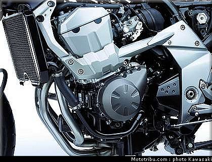 kawasaki_z750_2007_034.jpg