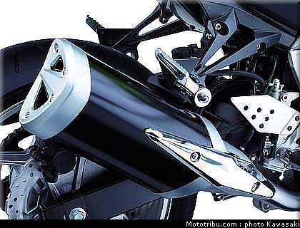 kawasaki_z750_2007_037.jpg
