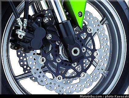 kawasaki_z750_2007_038.jpg