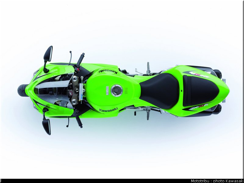 kawasaki_zx10r_2007_008