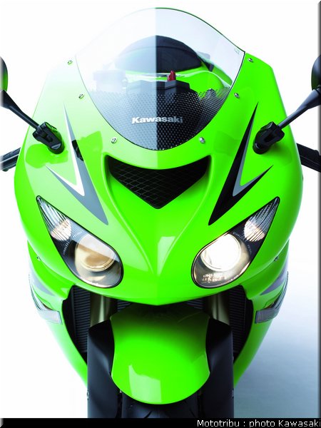 kawasaki_zx10r_2007_010