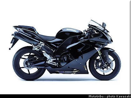 kawasaki_zx10r_2007_003.jpg