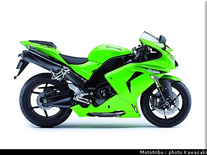 kawasaki_zx10r_2007_007.jpg