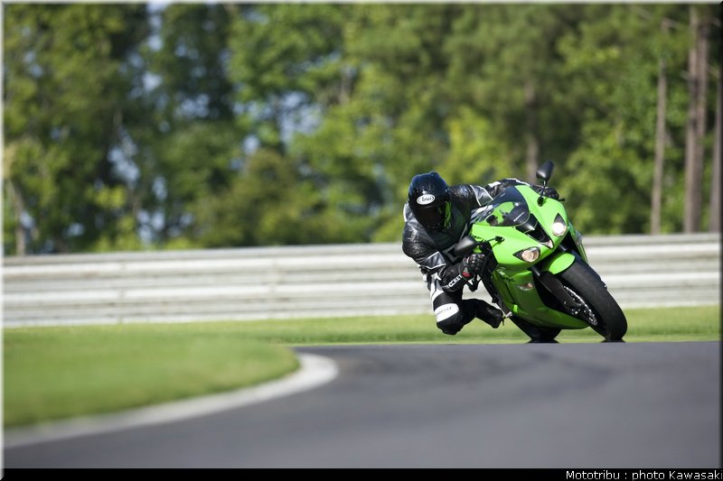 kawasaki_zx6r_2007_002