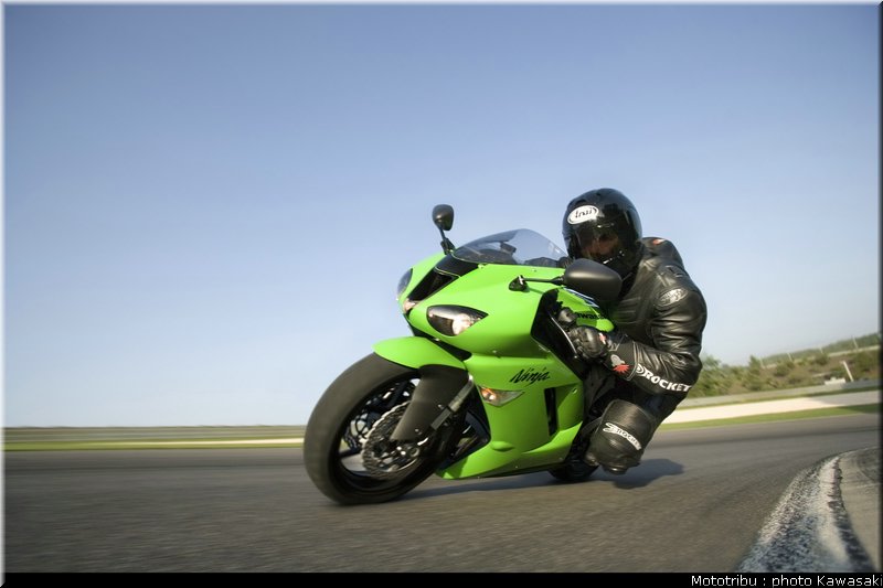 kawasaki_zx6r_2007_005