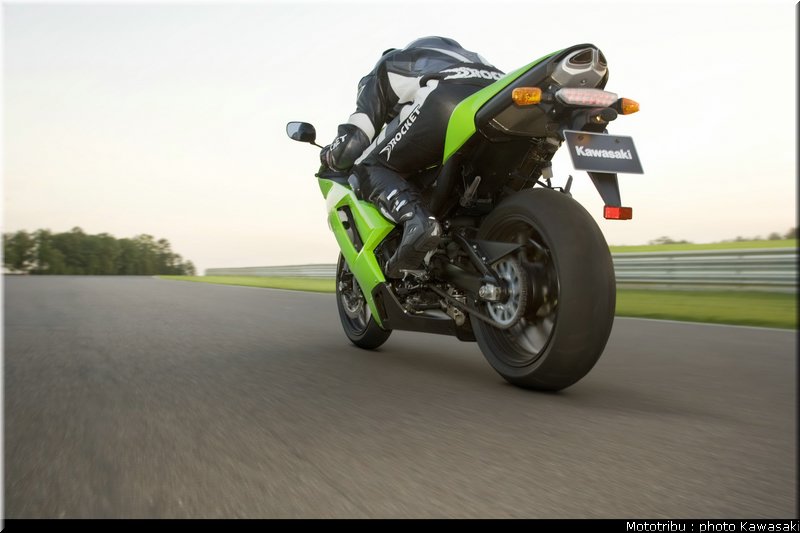 kawasaki_zx6r_2007_007