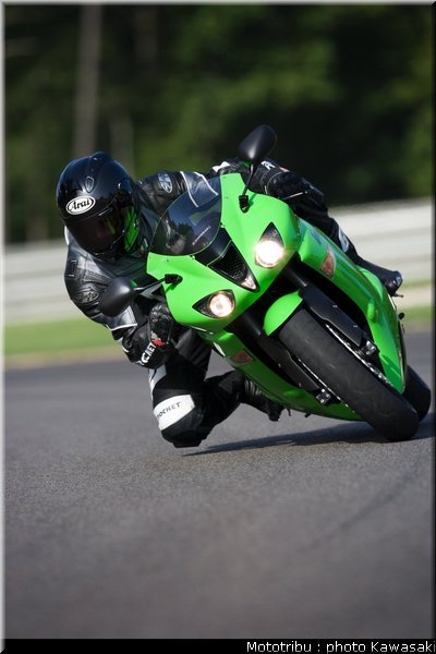 kawasaki_zx6r_2007_009