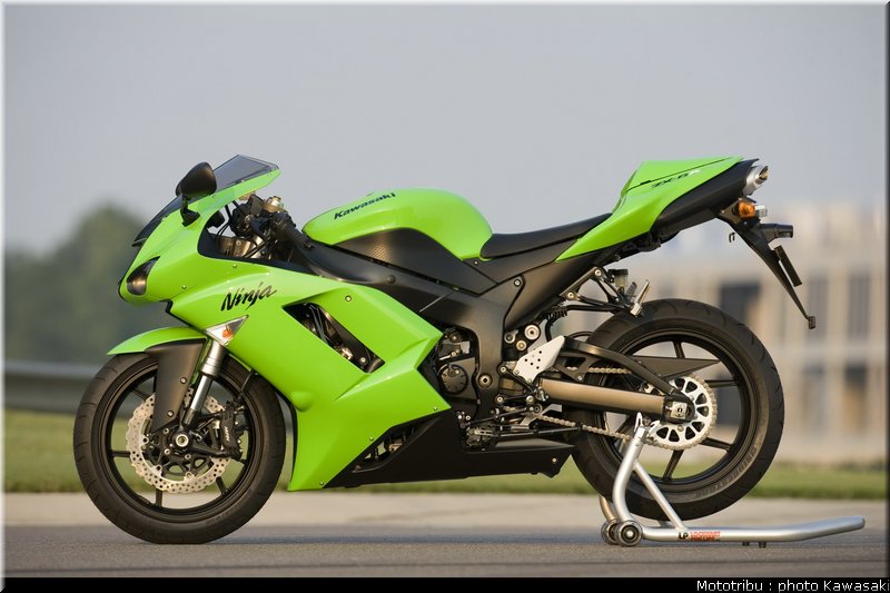 kawasaki_zx6r_2007_010