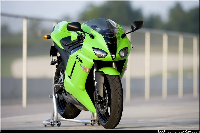 kawasaki_zx6r_2007_011