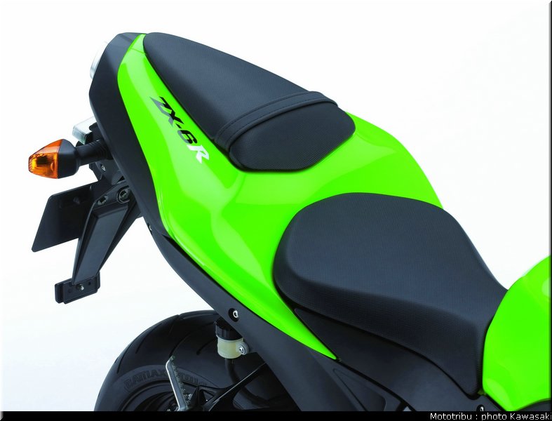 kawasaki_zx6r_2007_036