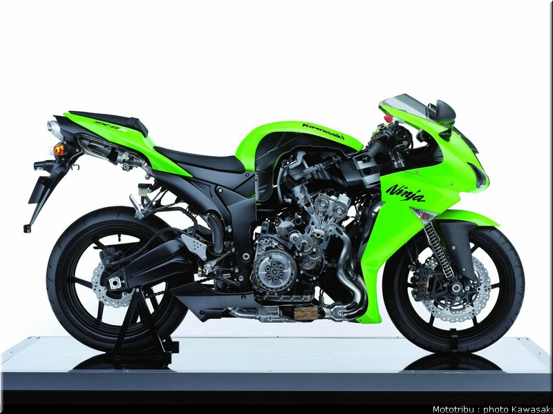 kawasaki_zx6r_2007_044