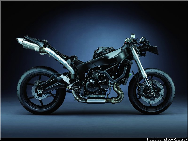 kawasaki_zx6r_2007_048