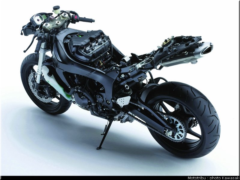 kawasaki_zx6r_2007_050
