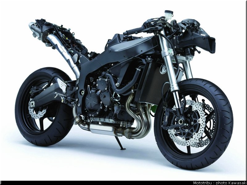 kawasaki_zx6r_2007_052