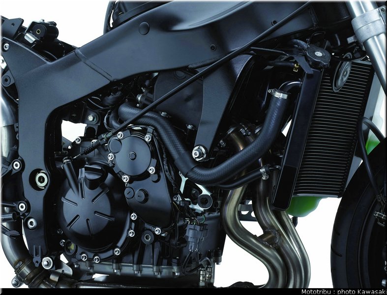 kawasaki_zx6r_2007_053