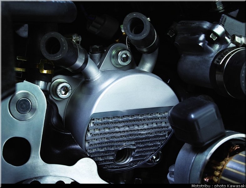 kawasaki_zx6r_2007_057
