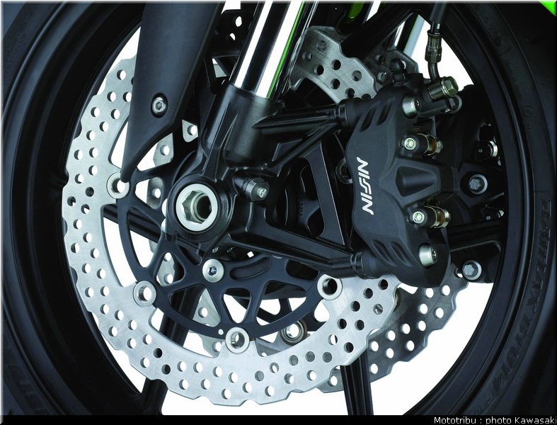 kawasaki_zx6r_2007_061