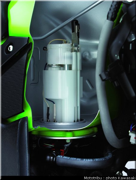 kawasaki_zx6r_2007_072