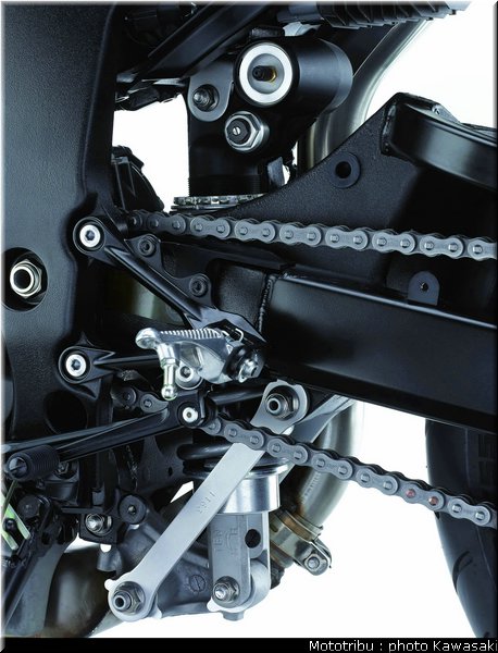 kawasaki_zx6r_2007_074