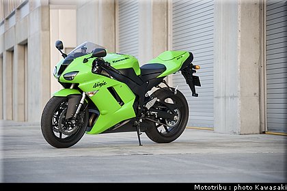 kawasaki_zx6r_2007_012.jpg