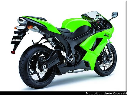 kawasaki_zx6r_2007_019.jpg